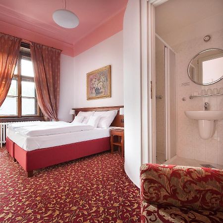 Ea Zamecky Hotel Hrubá Skála المظهر الخارجي الصورة