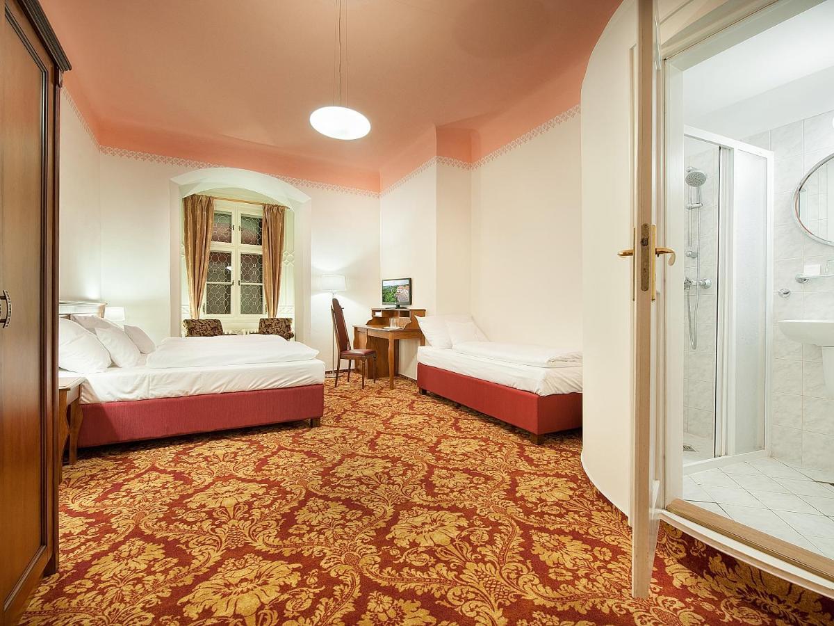 Ea Zamecky Hotel Hrubá Skála المظهر الخارجي الصورة