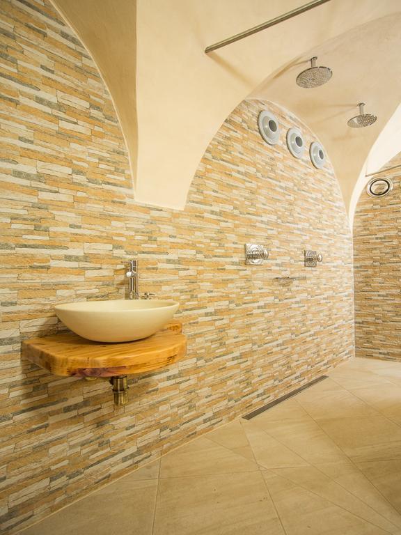 Ea Zamecky Hotel Hrubá Skála المظهر الخارجي الصورة