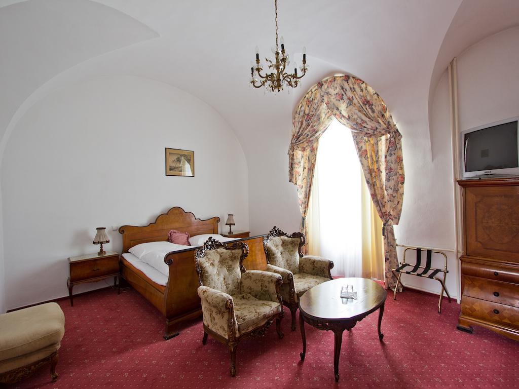 Ea Zamecky Hotel Hrubá Skála المظهر الخارجي الصورة