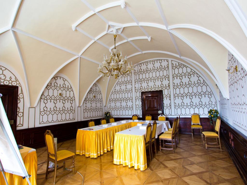 Ea Zamecky Hotel Hrubá Skála المظهر الخارجي الصورة