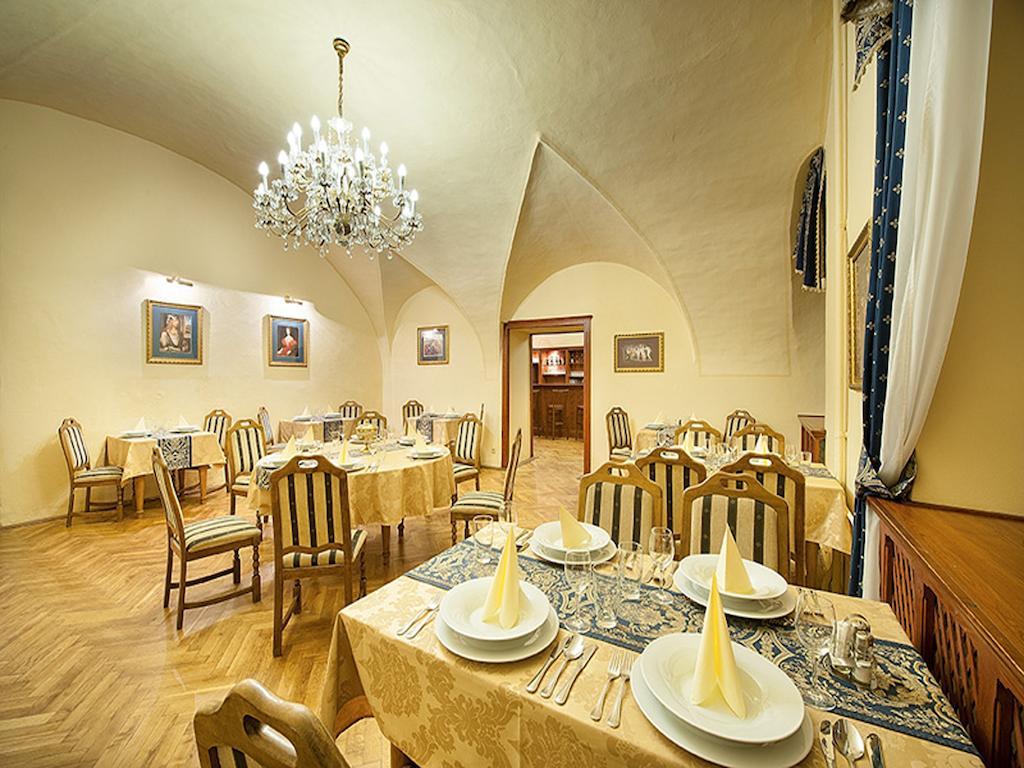 Ea Zamecky Hotel Hrubá Skála المظهر الخارجي الصورة