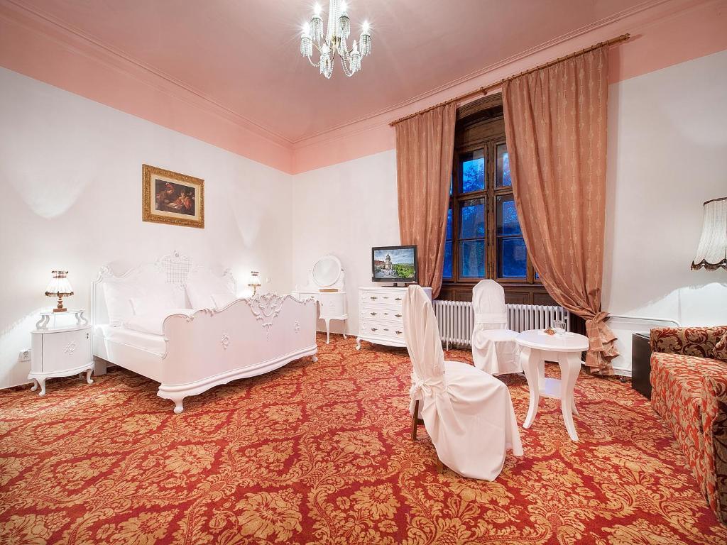 Ea Zamecky Hotel Hrubá Skála المظهر الخارجي الصورة